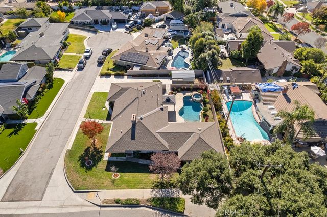 105 Country Club Court, Glendora, CA 91741