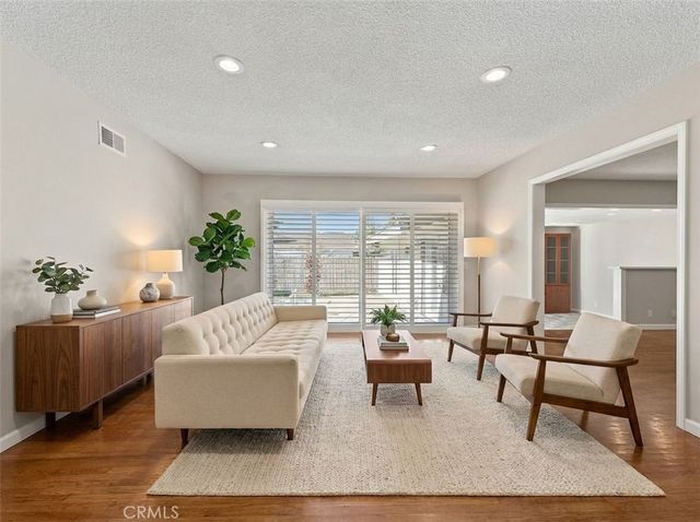 105 Country Club Court, Glendora, CA 91741