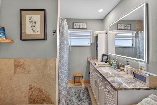 1115 SE KINGSBAY DRIVE, Crystal River, FL 34429