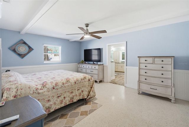 1115 SE KINGSBAY DRIVE, Crystal River, FL 34429