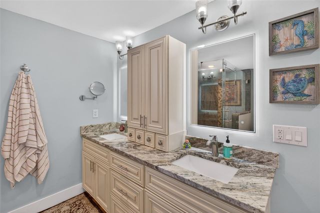 1115 SE KINGSBAY DRIVE, Crystal River, FL 34429