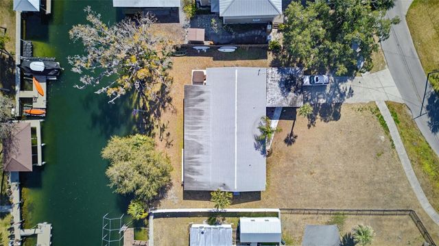 1115 SE KINGSBAY DRIVE, Crystal River, FL 34429