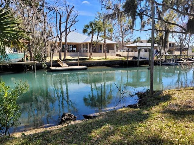 1115 SE KINGSBAY DRIVE, Crystal River, FL 34429