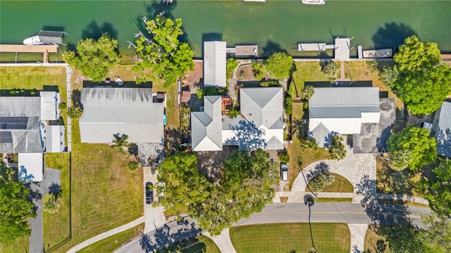 1115 SE KINGSBAY DRIVE, Crystal River, FL 34429