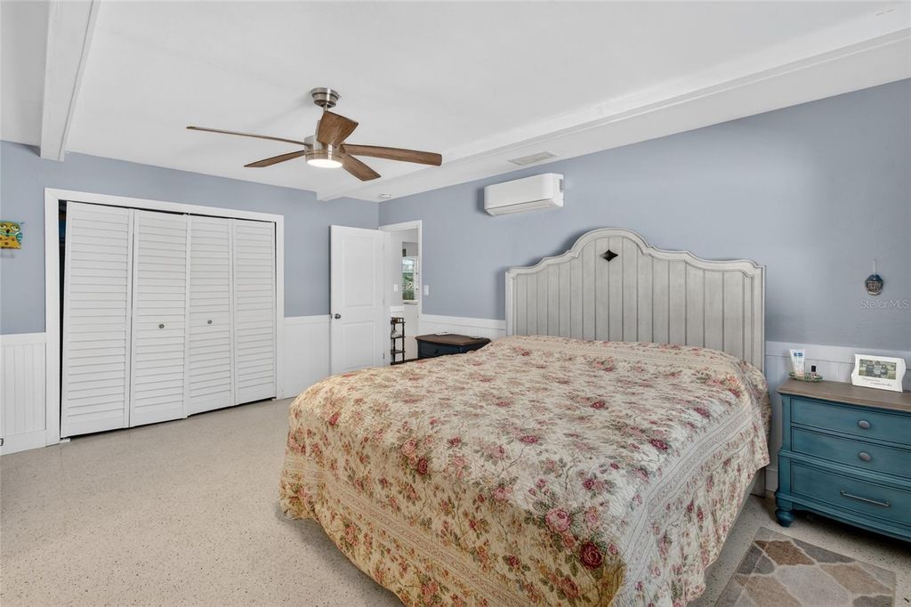 Image 21 of property listing at 1115 SE KINGSBAY DRIVE, Crystal River, FL 34429