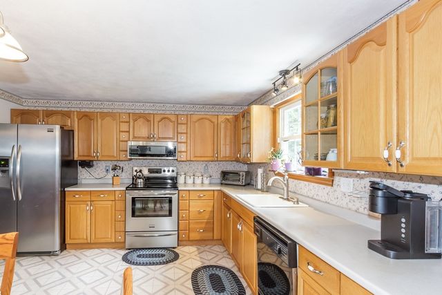 159 Scotland Rd, Newbury, MA 01951