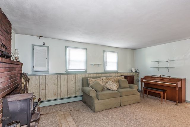 159 Scotland Rd, Newbury, MA 01951