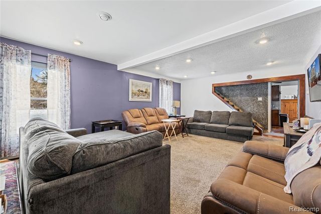 26730 Will Carleton Road Road, Flat Rock, MI 48134