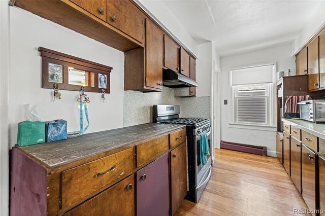 26730 Will Carleton Road Road, Flat Rock, MI 48134