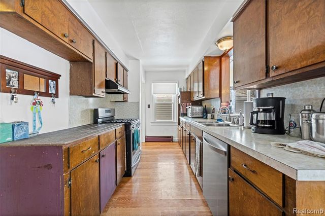 26730 Will Carleton Road Road, Flat Rock, MI 48134