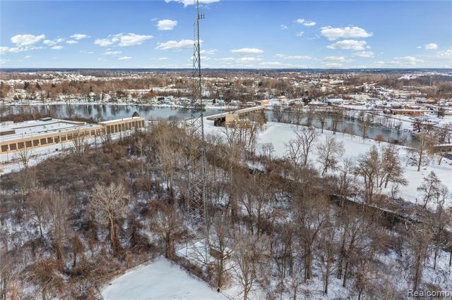 26730 Will Carleton Road Road, Flat Rock, MI 48134