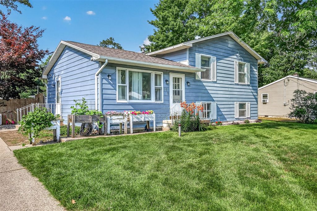 5732 Colleen Avenue, Muskegon, MI 49442