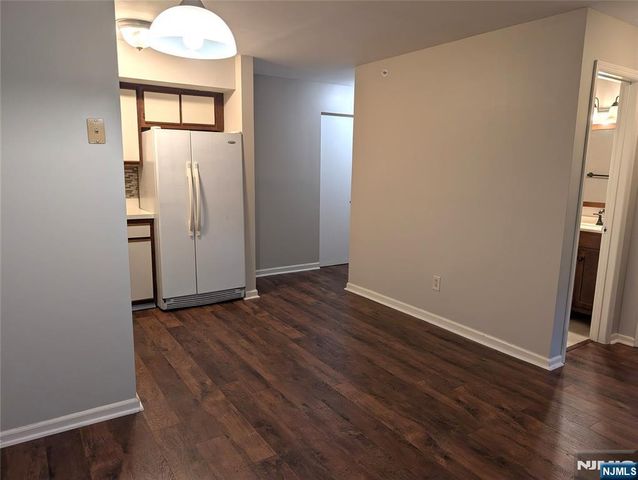 2021 Hawthorne Lane, Mahwah, NJ 07430