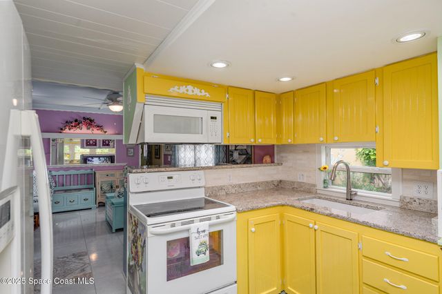 2 Sapphire Street, Melbourne, FL 32904
