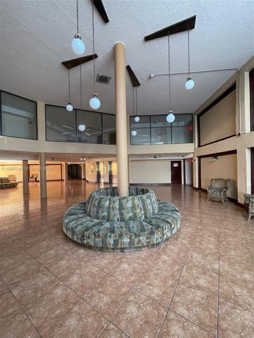 1350 SW 122nd Ave 212, Miami, FL 33184