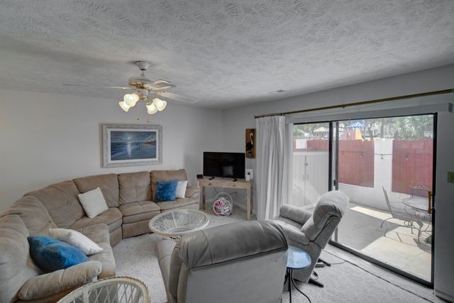 411 31st Ave N Apt 3, Myrtle Beach, SC 29577