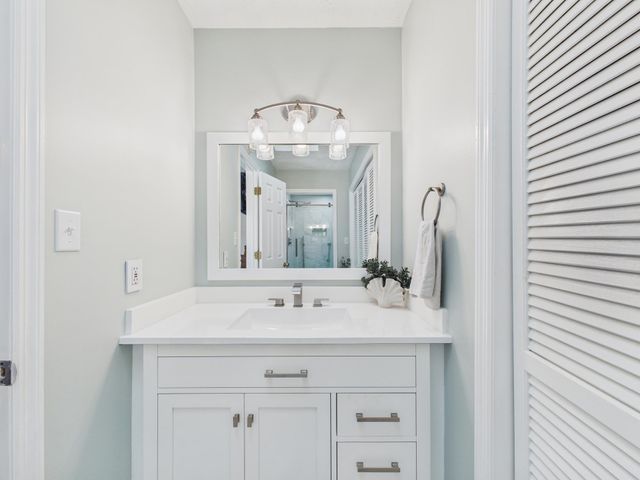 411 31st Ave N Apt 3, Myrtle Beach, SC 29577