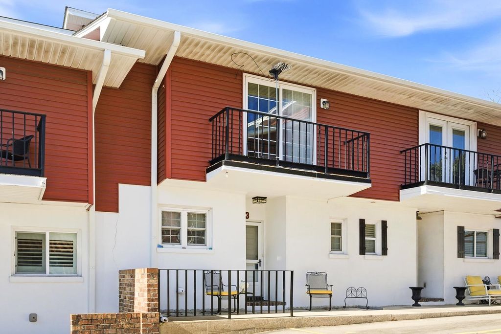 411 31st Ave N Apt 3, Myrtle Beach, SC 29577