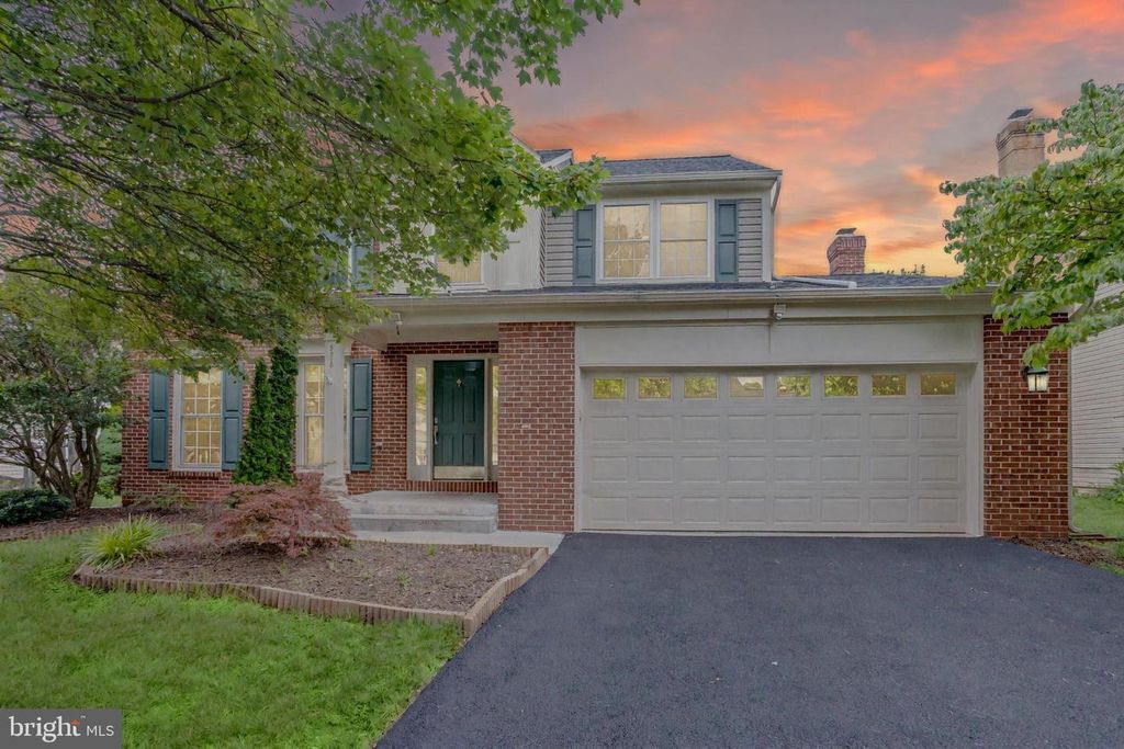 5616 SCHOOLFIELD CT, Centreville, VA 20120