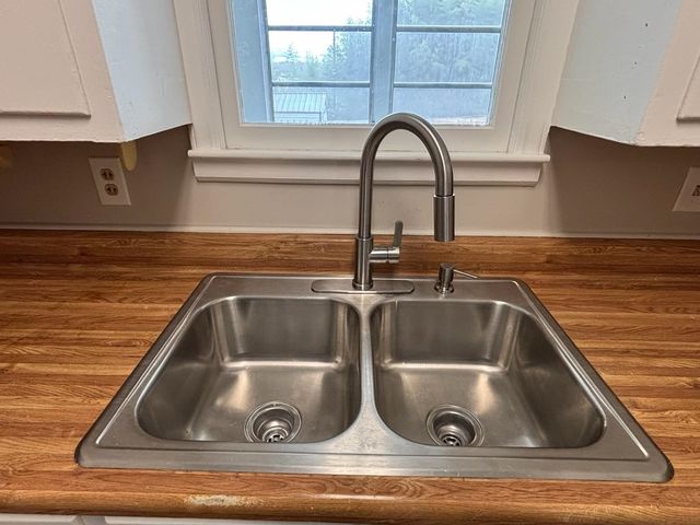1103 W Main Street Street, Union, SC 29379