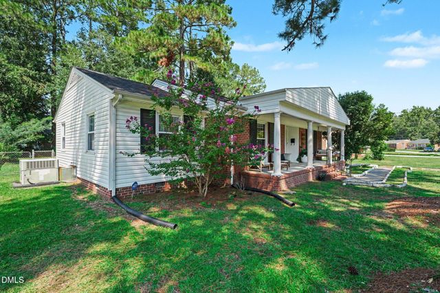 1017 S Claiborne Street, Goldsboro, NC 27530