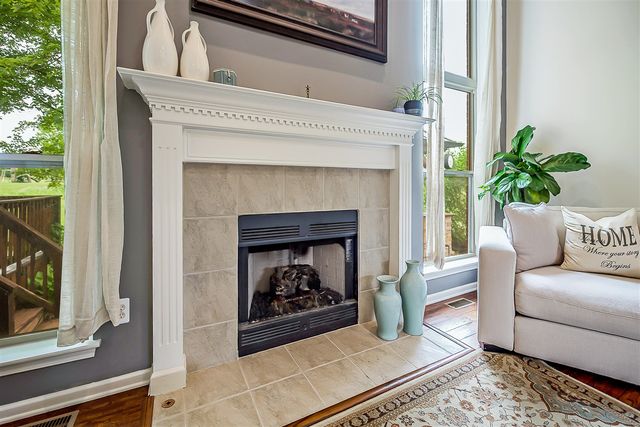 8757 Sydney Drive, Saline, MI 48176