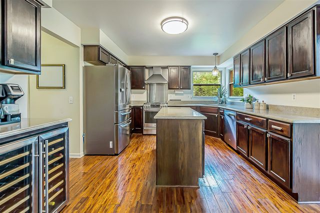 8757 Sydney Drive, Saline, MI 48176