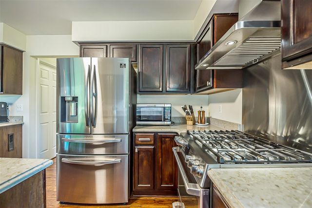 8757 Sydney Drive, Saline, MI 48176