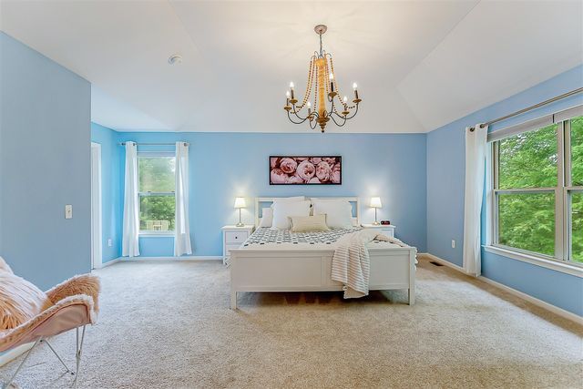 8757 Sydney Drive, Saline, MI 48176