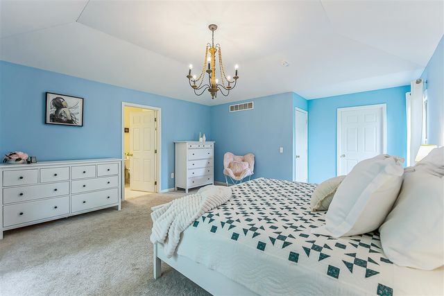 8757 Sydney Drive, Saline, MI 48176
