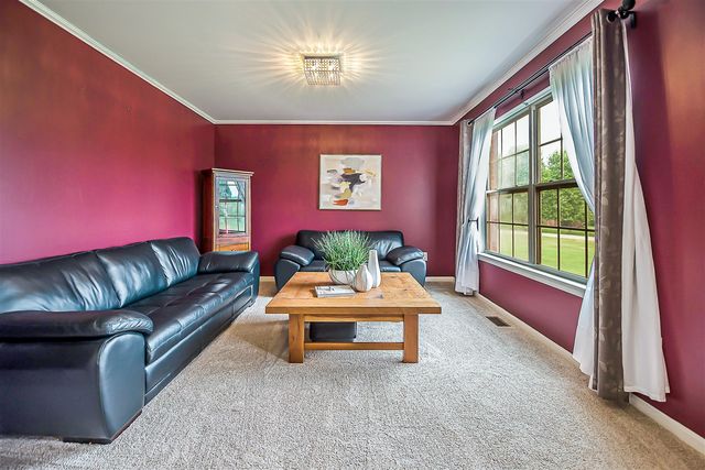 8757 Sydney Drive, Saline, MI 48176