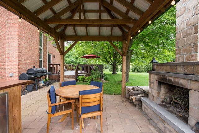 8757 Sydney Drive, Saline, MI 48176