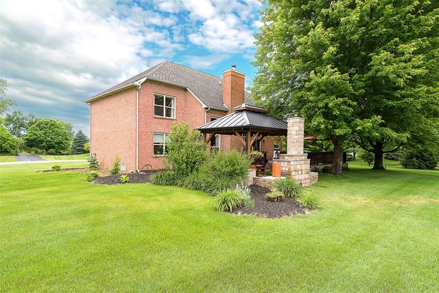 8757 Sydney Drive, Saline, MI 48176