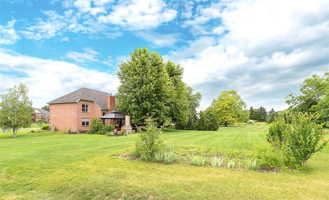 8757 Sydney Drive, Saline, MI 48176