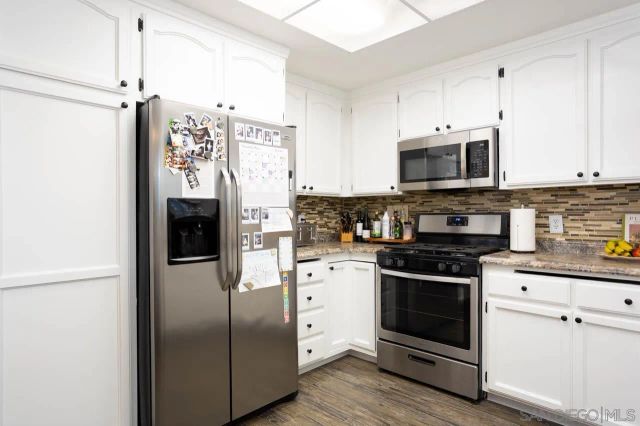 13403 Bubbling Ln, Lakeside, CA 92040