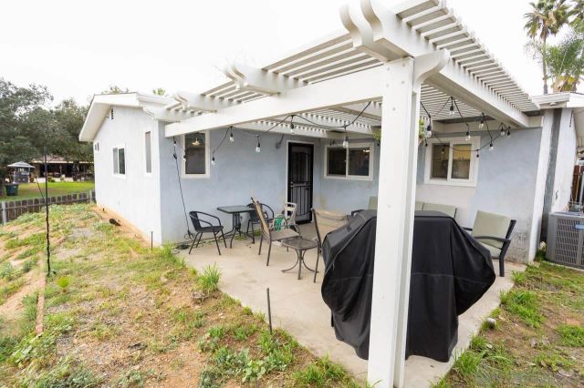 13403 Bubbling Ln, Lakeside, CA 92040