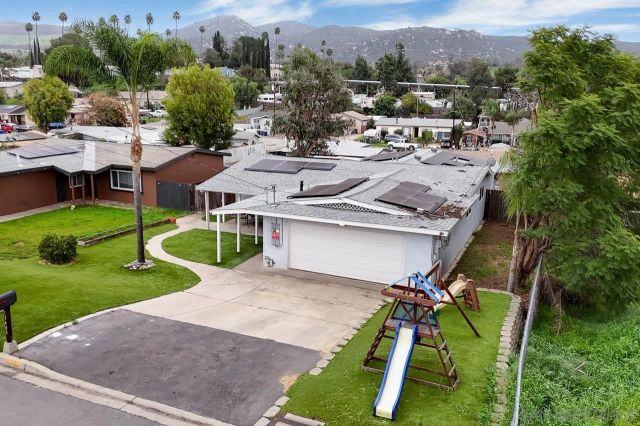 13403 Bubbling Ln, Lakeside, CA 92040