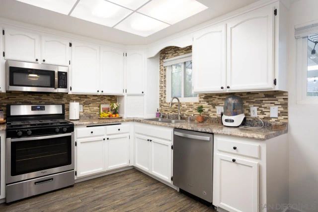 13403 Bubbling Ln, Lakeside, CA 92040