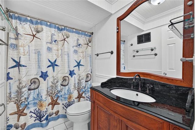 3370 10th ST N 1301, Naples, FL 34103