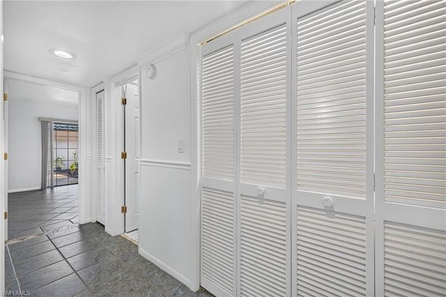 3370 10th ST N 1301, Naples, FL 34103