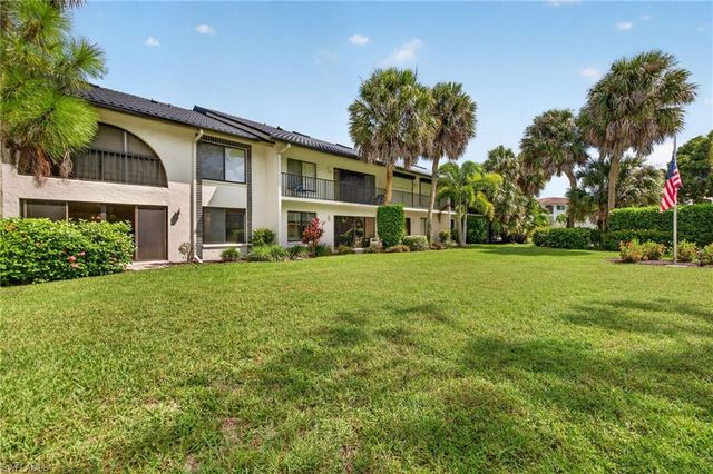 3370 10th ST N 1301, Naples, FL 34103