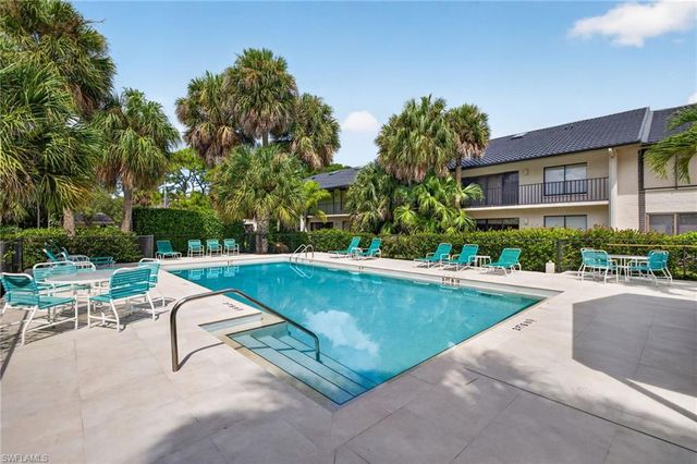 3370 10th ST N 1301, Naples, FL 34103