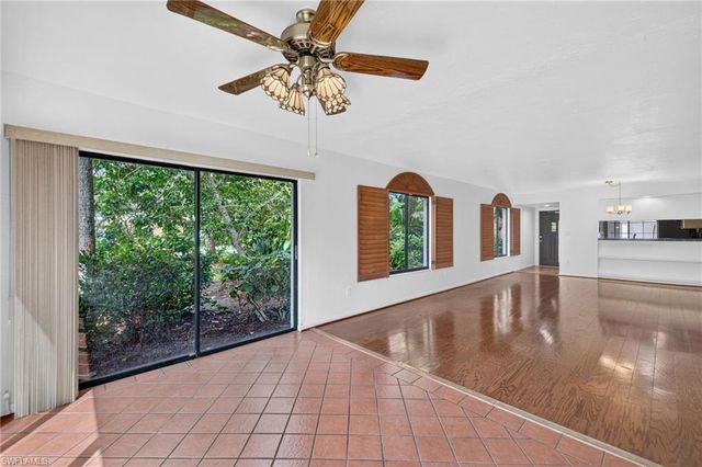 3370 10th ST N 1301, Naples, FL 34103