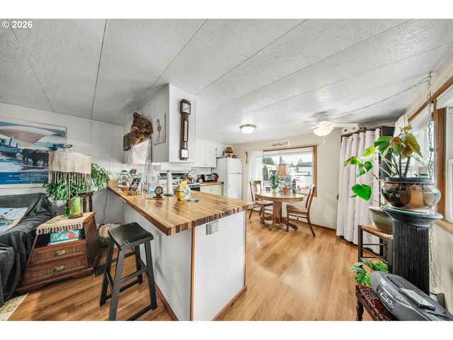 620 Se 2ND Ave 34, Canby, OR 97013