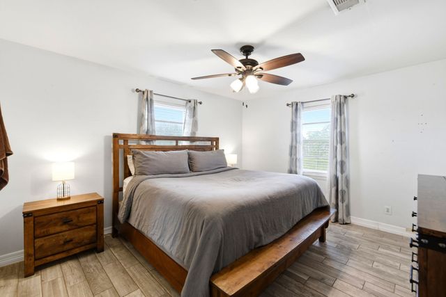 2405 Hillshire Drive, Deer Park, TX 77536