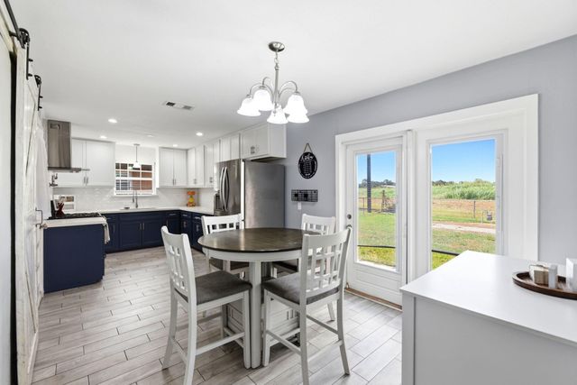 2405 Hillshire Drive, Deer Park, TX 77536