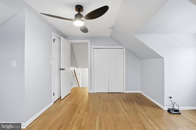 2 TEKENING WAY, Hamilton, NJ 08690