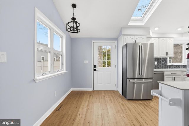 2 TEKENING WAY, Hamilton, NJ 08690