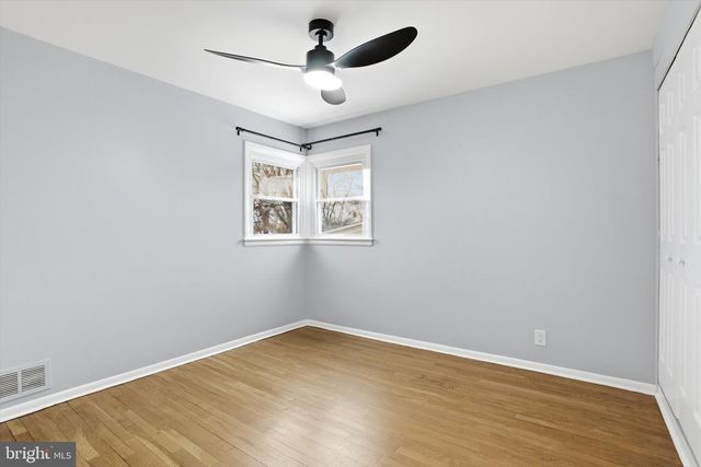 2 TEKENING WAY, Hamilton, NJ 08690