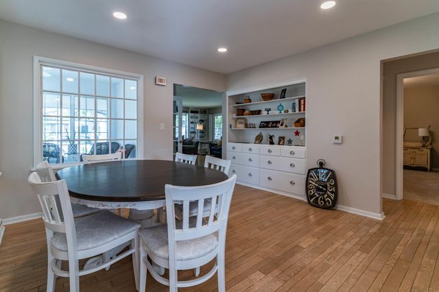 302 6th Street, Grundy Center, IA 50638